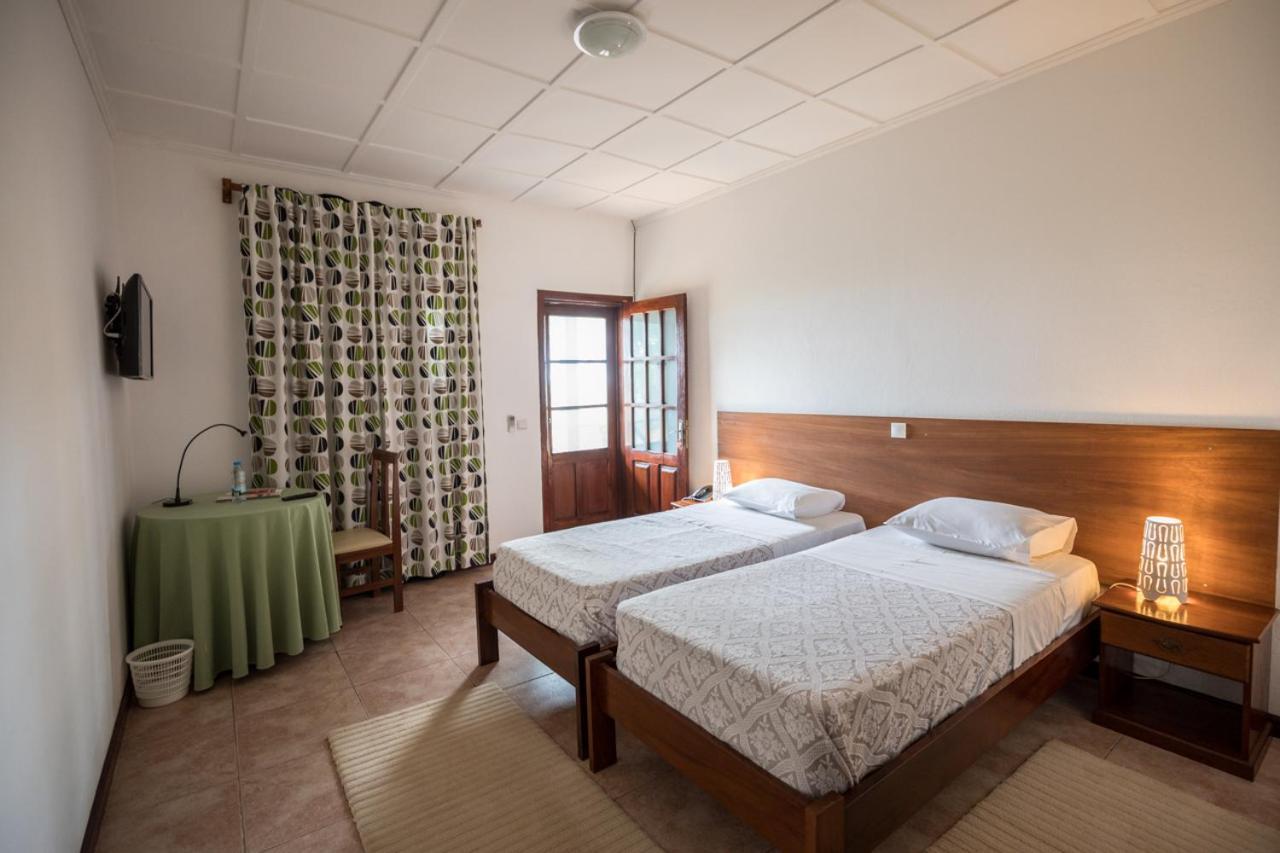 סאו טומה Hotel Praia מראה חיצוני תמונה