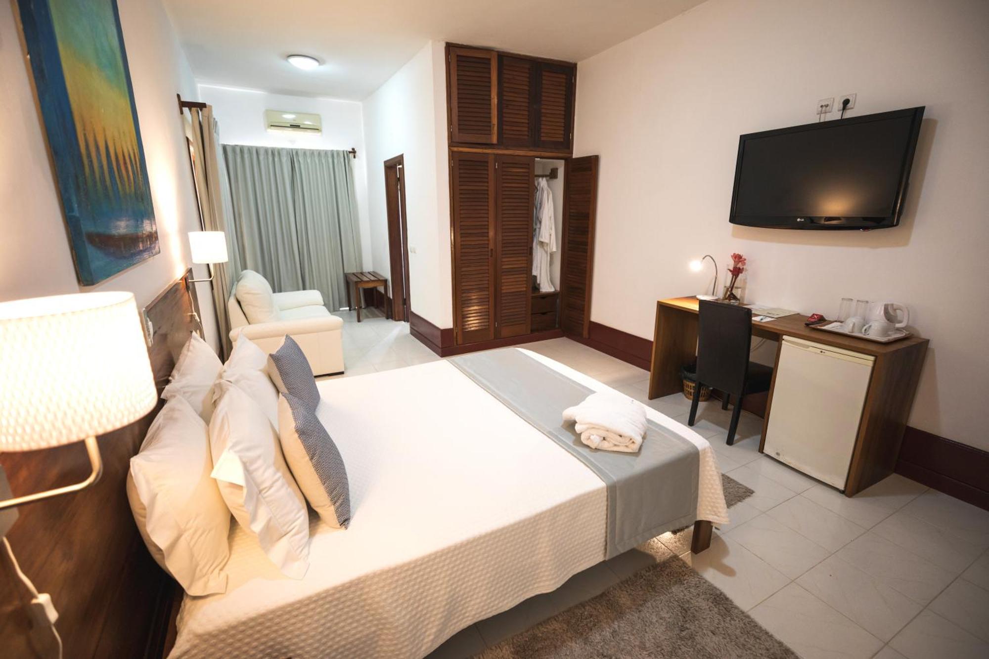 סאו טומה Hotel Praia מראה חיצוני תמונה
