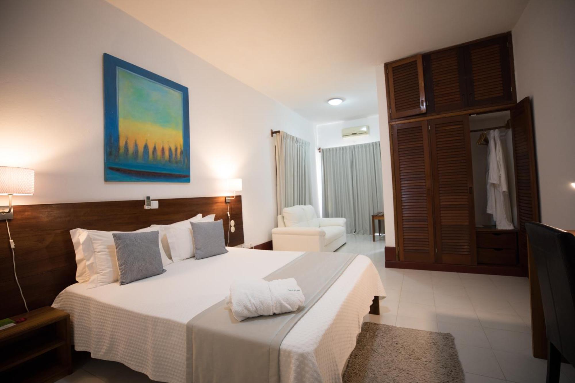 סאו טומה Hotel Praia מראה חיצוני תמונה