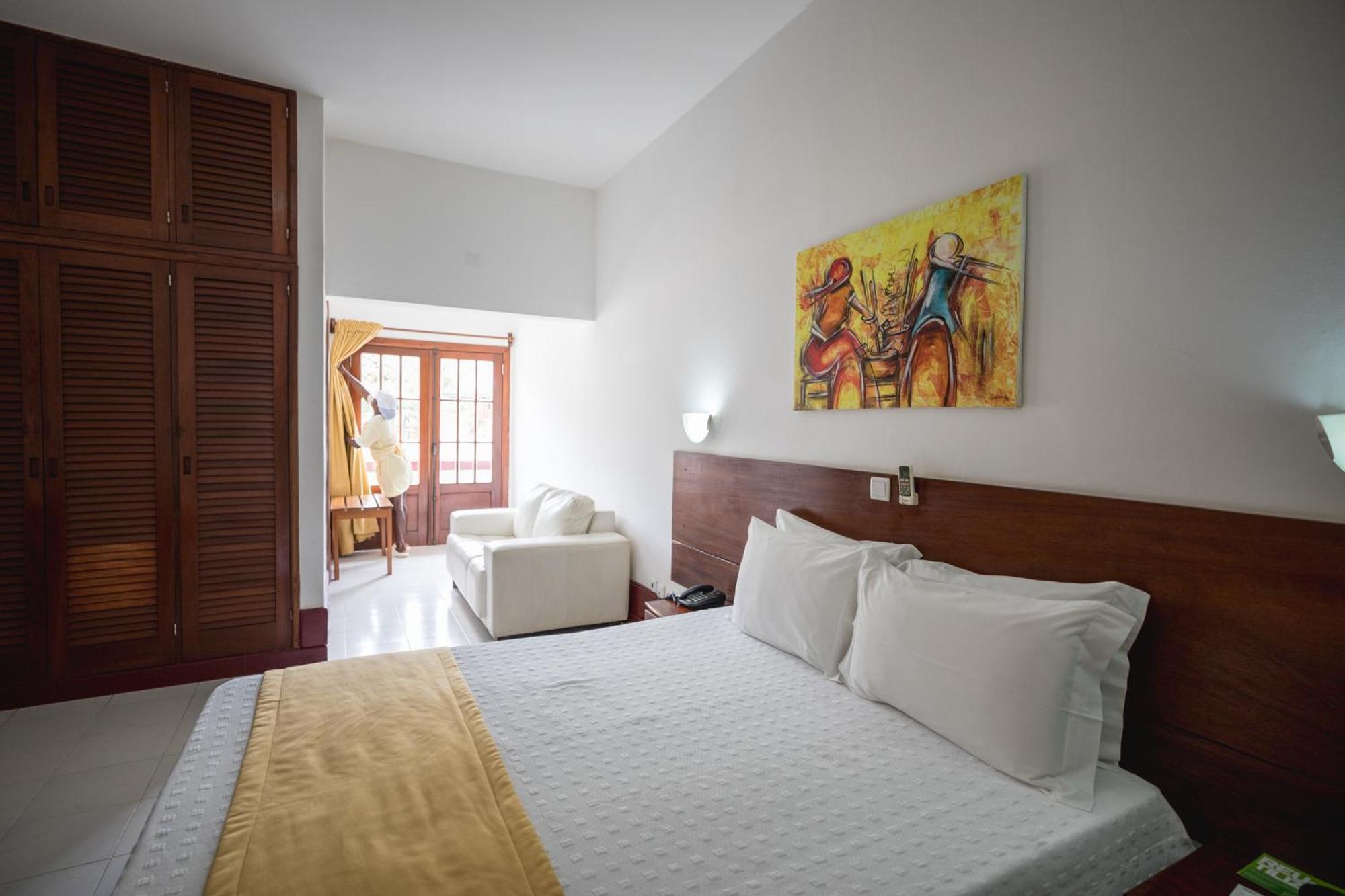 סאו טומה Hotel Praia מראה חיצוני תמונה