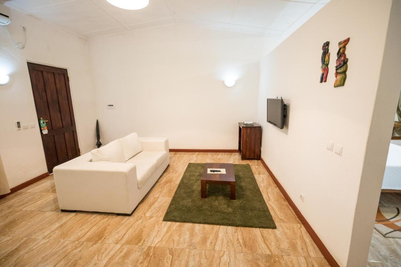 סאו טומה Hotel Praia מראה חיצוני תמונה