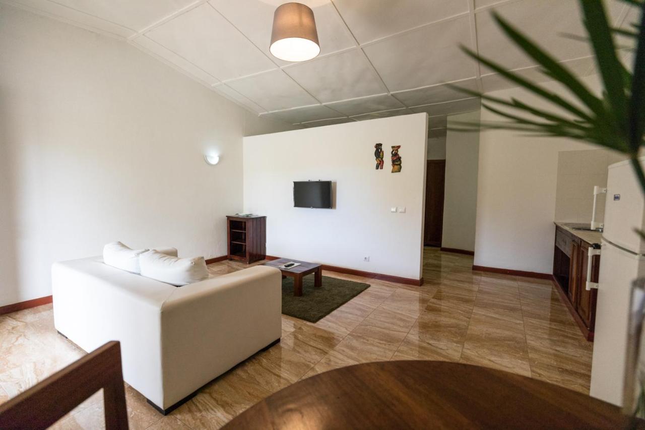 סאו טומה Hotel Praia מראה חיצוני תמונה