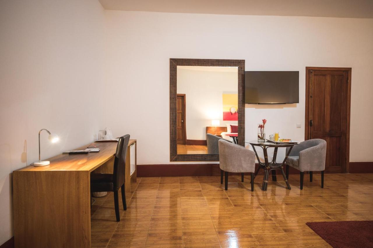 סאו טומה Hotel Praia מראה חיצוני תמונה