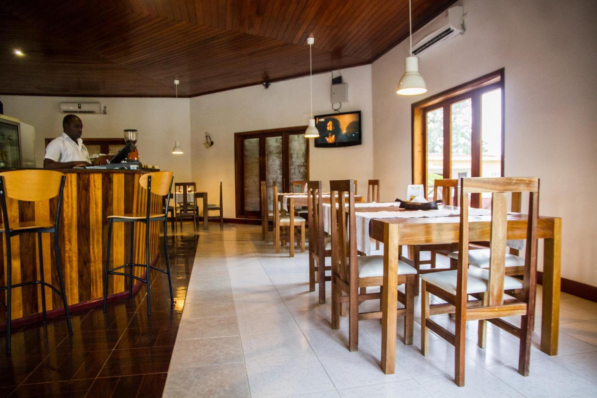 סאו טומה Hotel Praia מראה חיצוני תמונה
